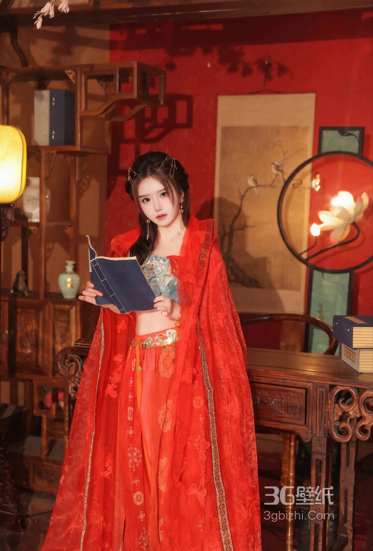 二指半属于紧还是松｜二指半操作技巧揭秘：紧握还是松握，游戏高手的选择！-1